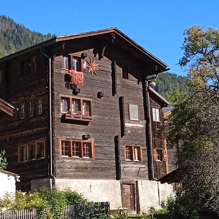 פיש Heimeliges Walliserhaus מראה חיצוני תמונה