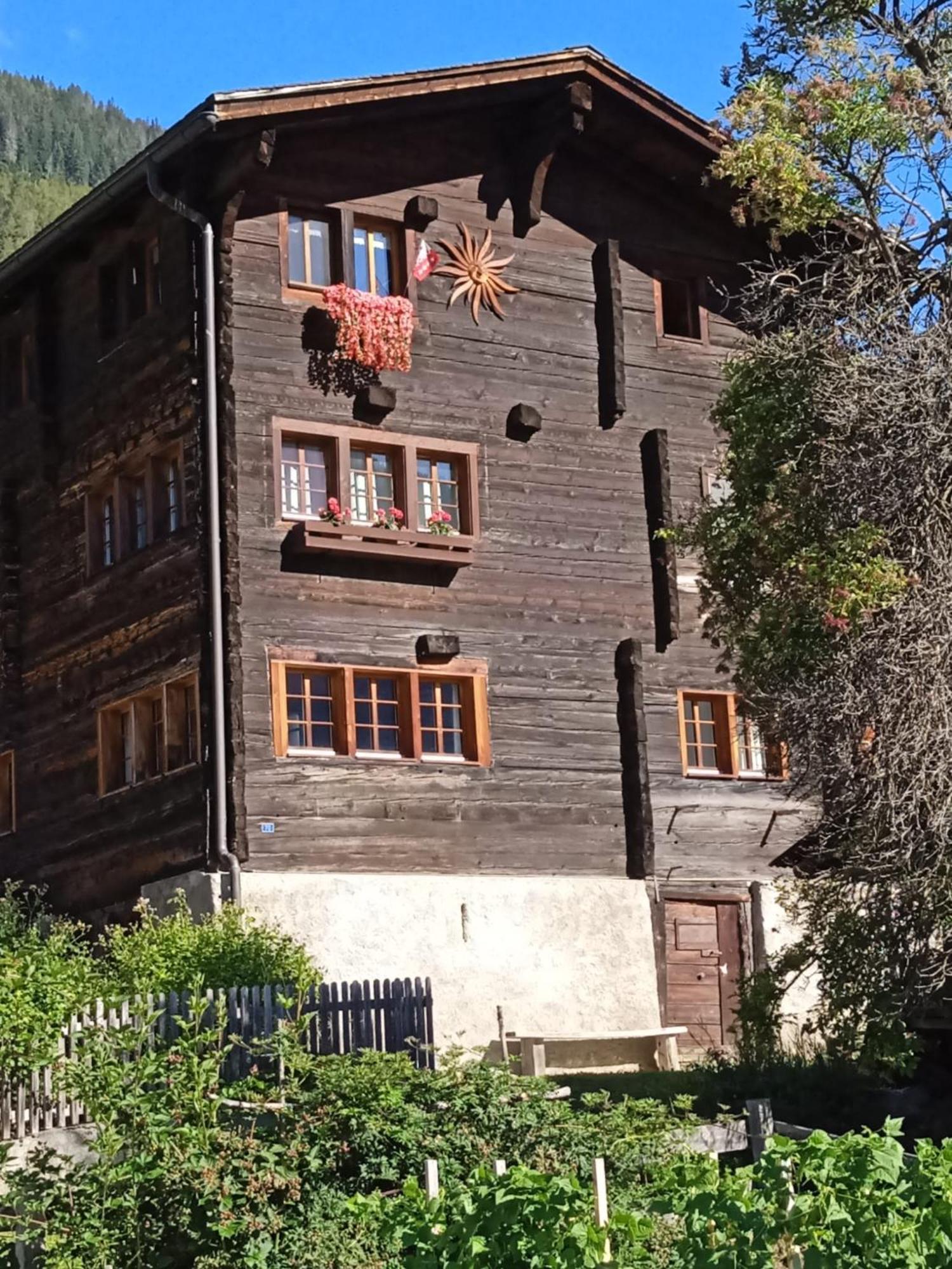 פיש Heimeliges Walliserhaus מראה חיצוני תמונה