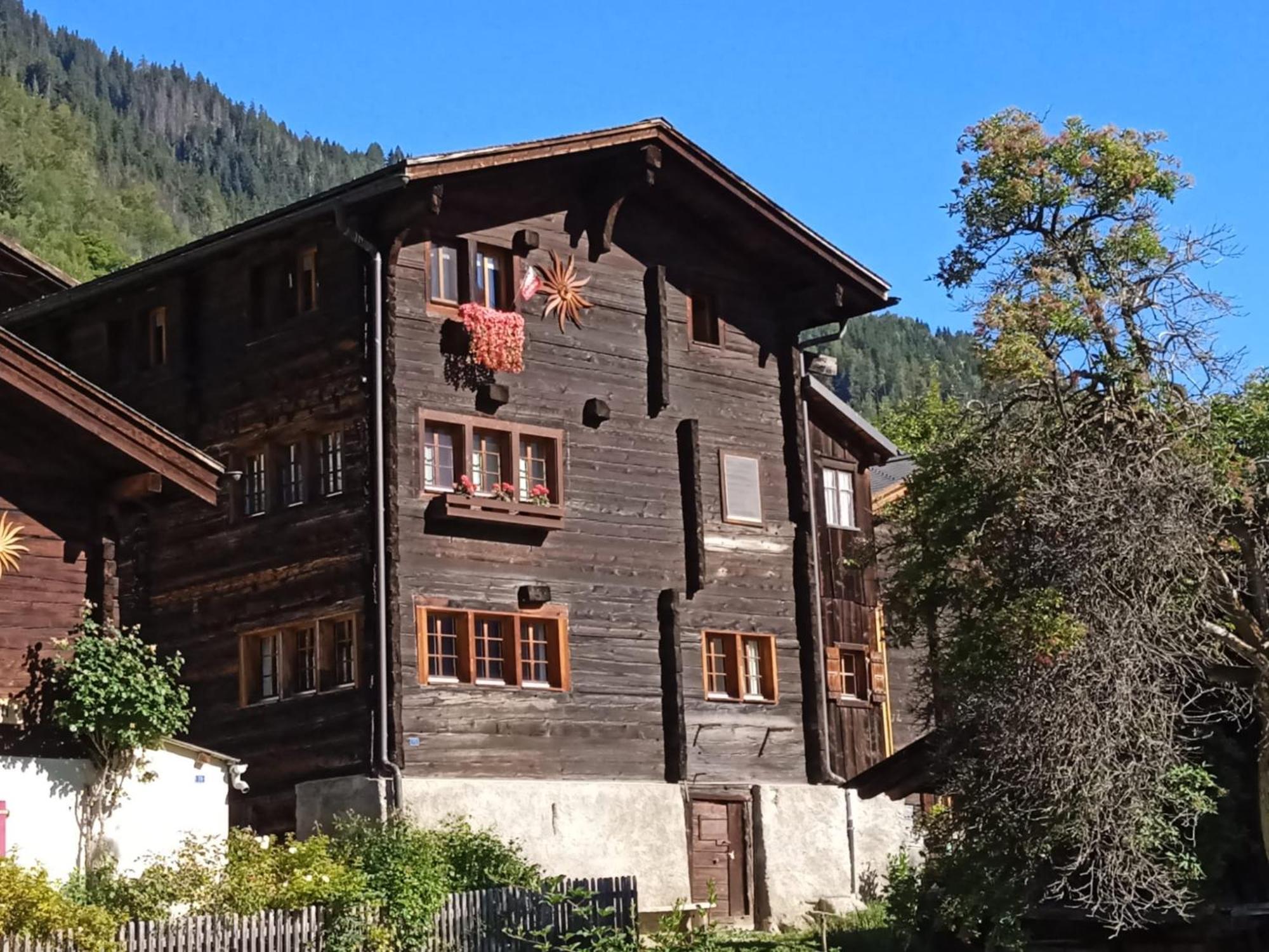 פיש Heimeliges Walliserhaus מראה חיצוני תמונה